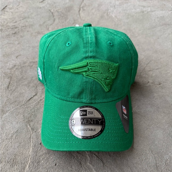 New England Patriots Adjustable Hat - Picture 2 of 8